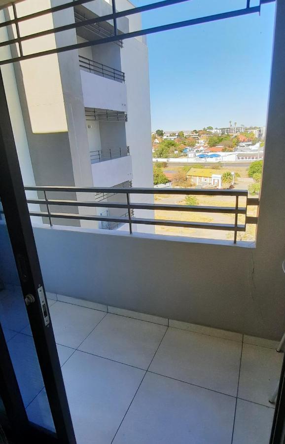 Kingelph Home-Stay Windhoek Dış mekan fotoğraf