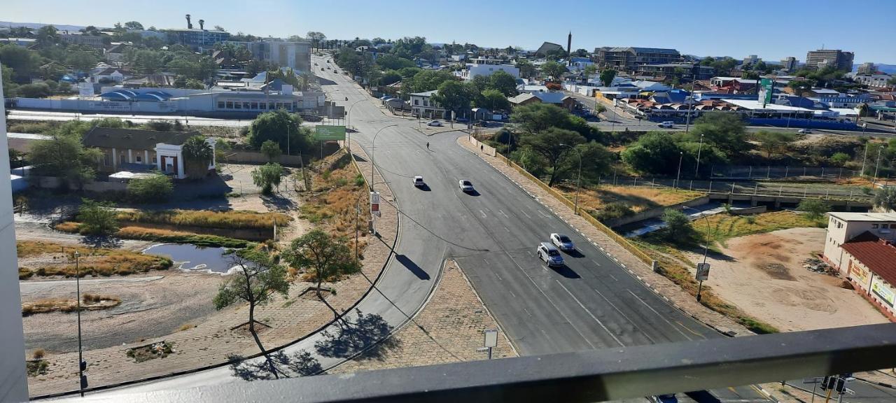 Kingelph Home-Stay Windhoek Dış mekan fotoğraf