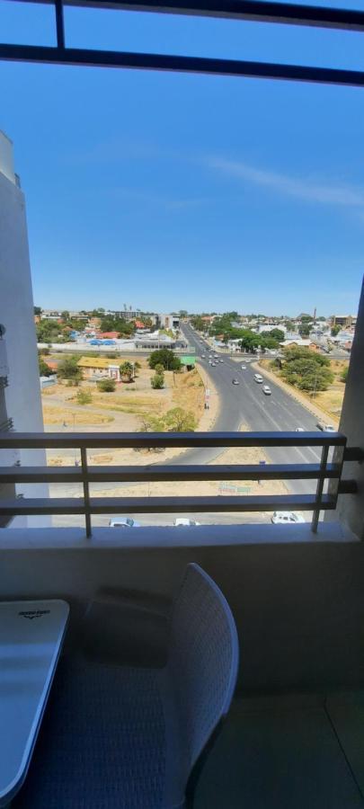 Kingelph Home-Stay Windhoek Dış mekan fotoğraf