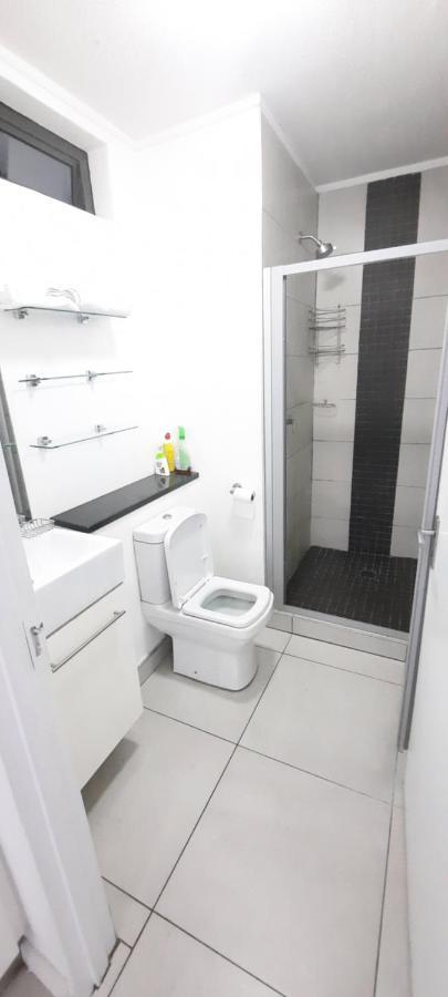 Kingelph Home-Stay Windhoek Dış mekan fotoğraf